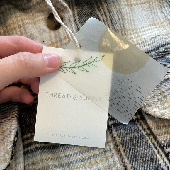 New Thread and supply tan & brown button down shacket - Picture 9 of 9